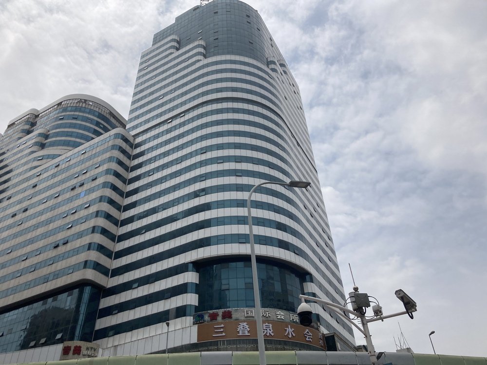 庐山大厦外观图1